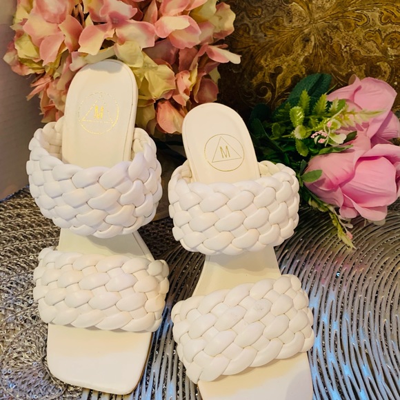 Sophisticated Quilted Braided weave slip on stiletto heal - Picture 11 of 16